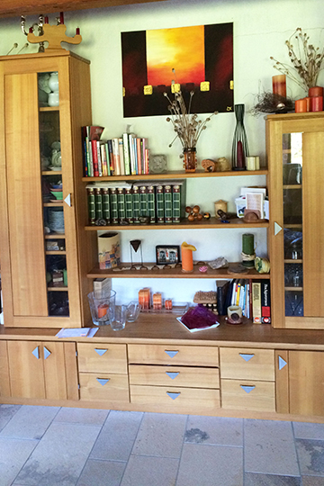 Wohnzimmerschrank
